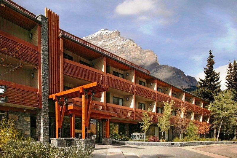 Banff Aspen Lodge Экстерьер фото