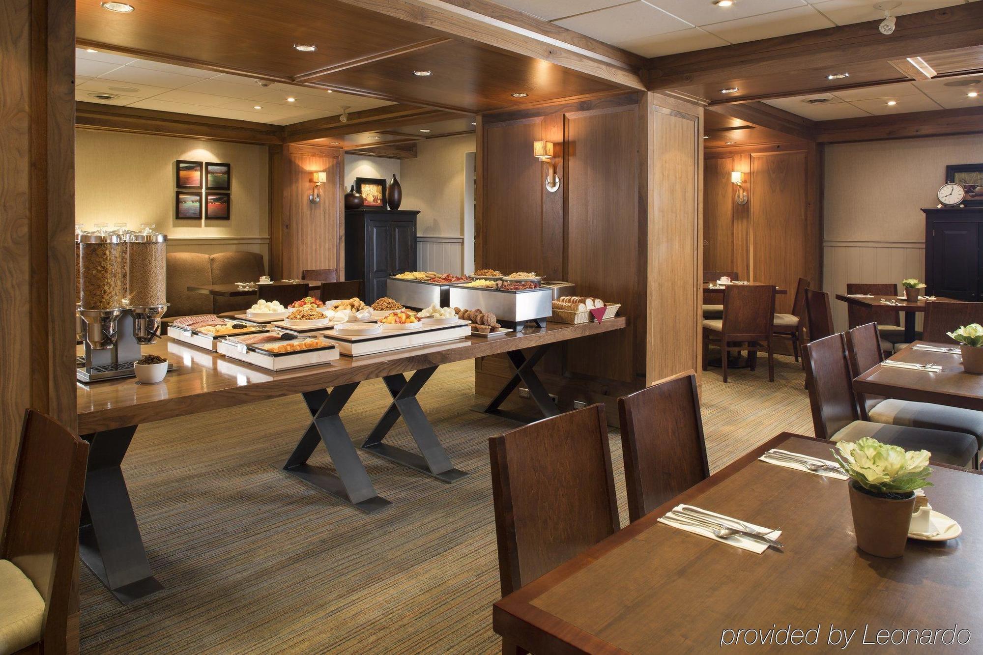 Banff Aspen Lodge Экстерьер фото